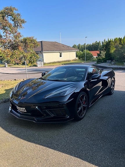 Chevrolet Corvette 2 of 5