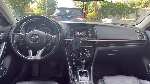 Mazda 6 6 of 8