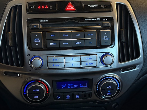 Hyundai i20 15 of 19