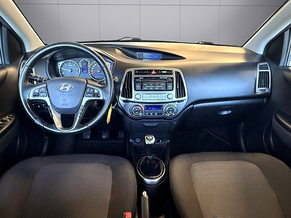 Hyundai i20 9 of 19