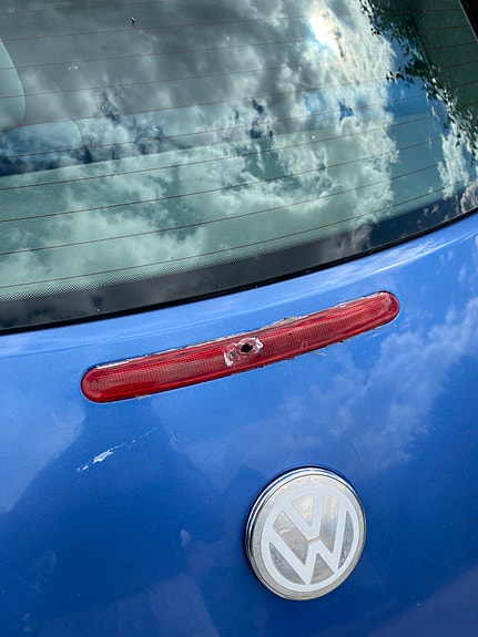 Volkswagen New Beetle 6 of 12