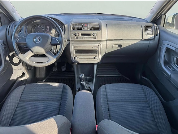 Skoda Fabia 9 of 18