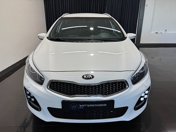 Kia Ceed 3 of 5