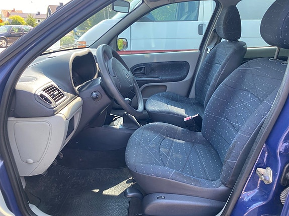 Renault Clio 4 of 8