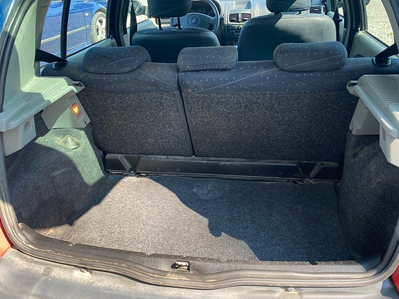 Renault Clio 7 of 8