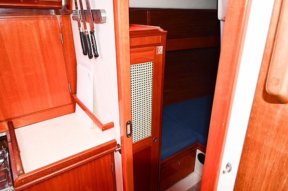 Hanse 411 18 of 24