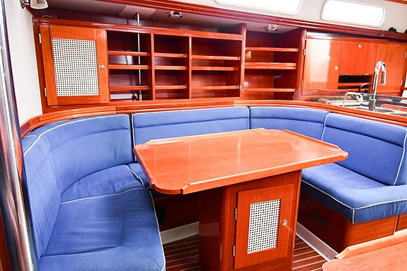 Hanse 411 12 of 24