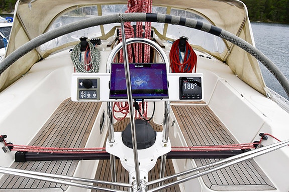 Hanse 411 7 of 24
