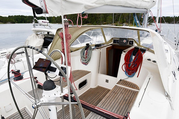 Hanse 411 6 of 24