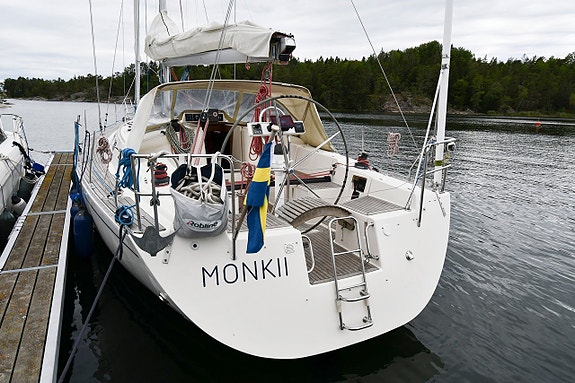Hanse 411 2 of 5