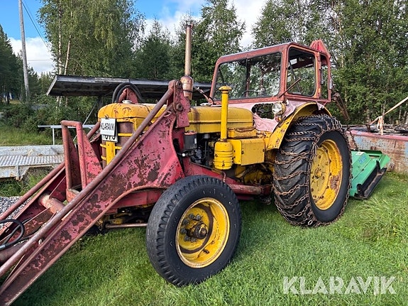 Traktor Volvo BM 470 Bison med lastare 2 of 5