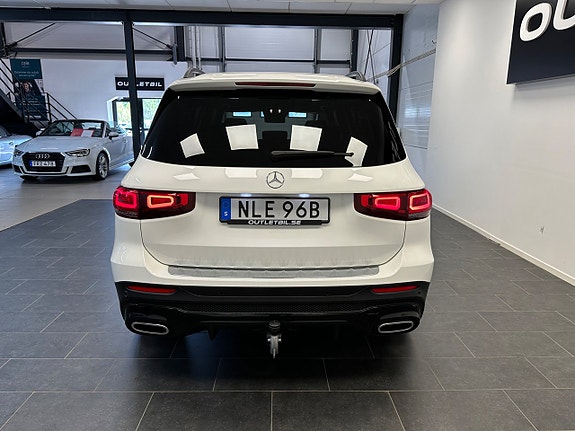 Mercedes-Benz GLB220 d 8 of 30