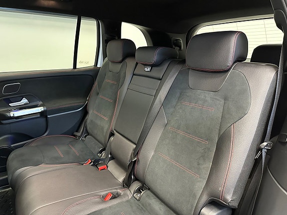 Mercedes-Benz GLB220 d 21 of 30