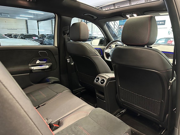 Mercedes-Benz GLB220 d 19 of 30