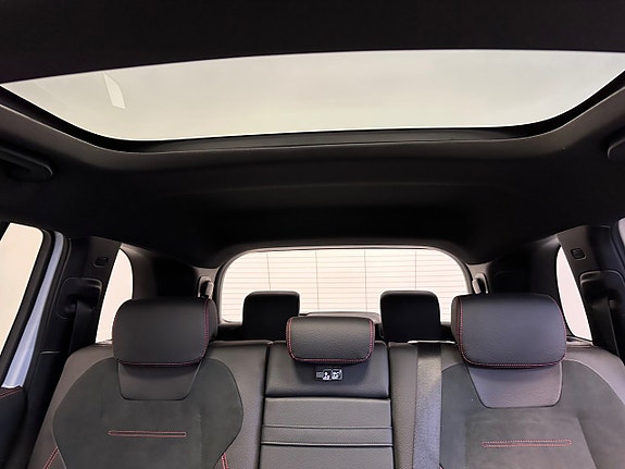 Mercedes-Benz GLB220 d 18 of 30