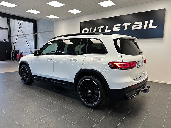 Mercedes-Benz GLB220 d 11 of 30