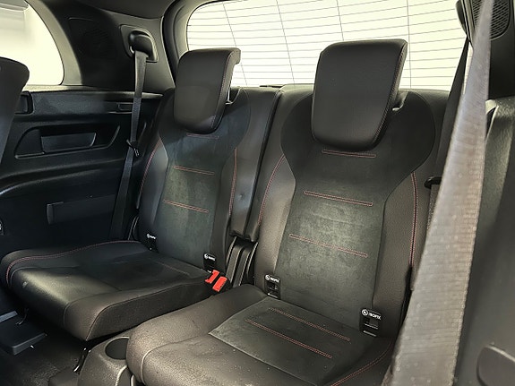 Mercedes-Benz GLB220 d 23 of 30