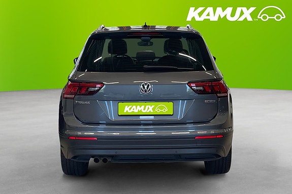 Volkswagen Tiguan 5 of 25