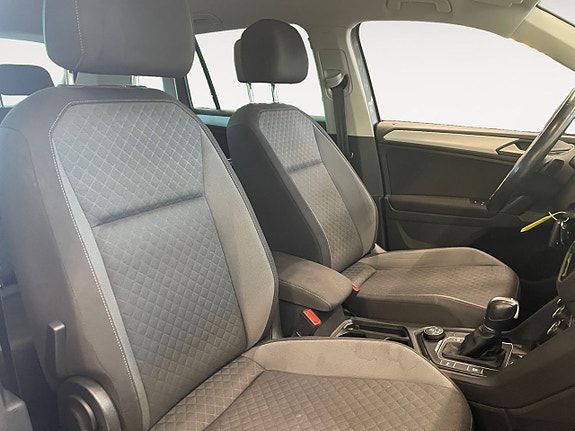 Volkswagen Tiguan 14 of 25