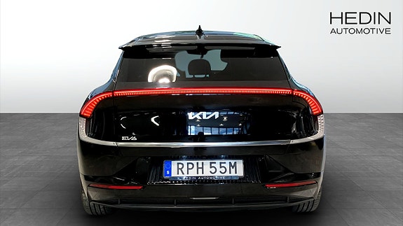 Kia EV6 7 of 18