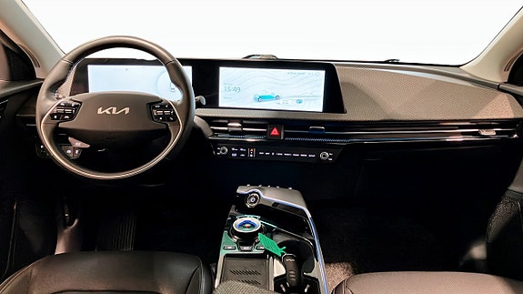 Kia EV6 4 of 5