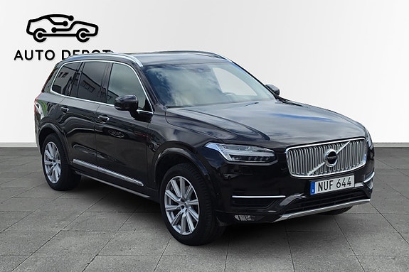 Volvo XC90 6 of 10