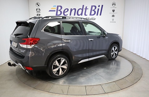 Subaru Forester 14 of 27