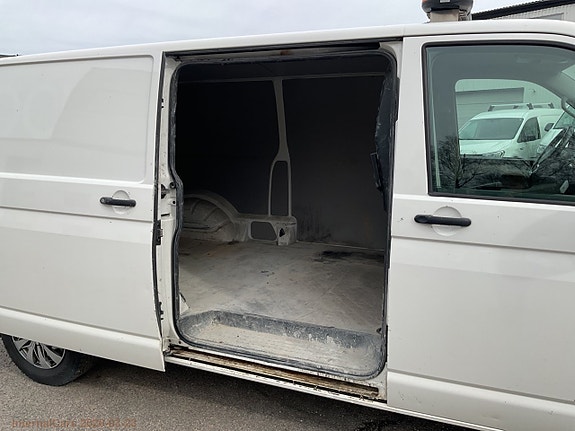 Volkswagen Transporter 9 of 30