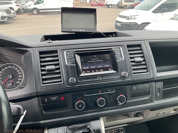 Volkswagen Transporter 12 of 30