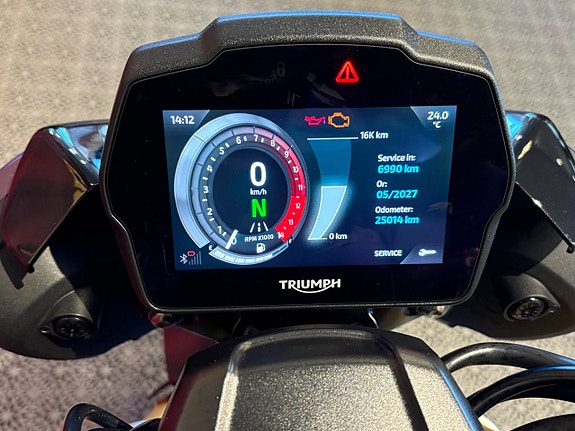 Triumph SPEED TRIPLE 1200 RS 8 of 13