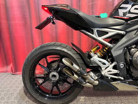 Triumph SPEED TRIPLE 1200 RS 4 of 13
