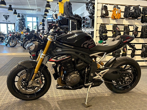 Triumph SPEED TRIPLE 1200 RS 7 of 13