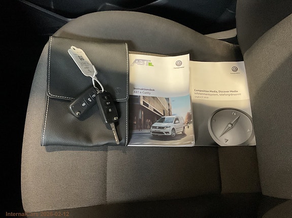 Volkswagen Caddy Maxi 18 of 25