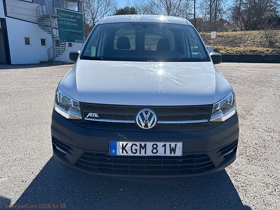 Volkswagen Caddy Maxi 2 of 25