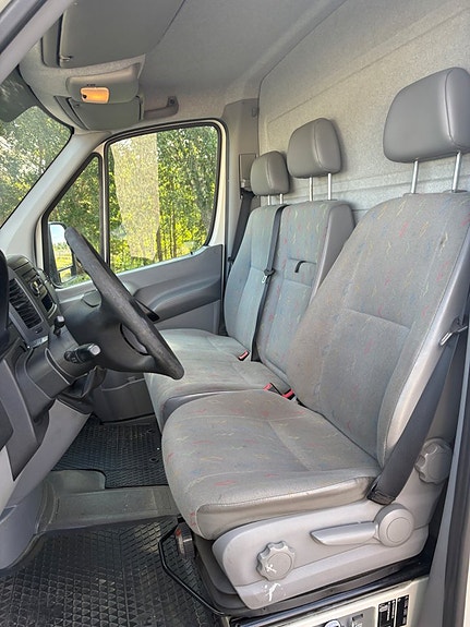Volkswagen Crafter 8 of 15