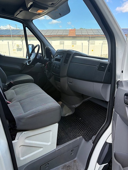 Volkswagen Crafter 10 of 15