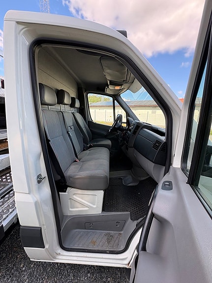 Volkswagen Crafter 9 of 15