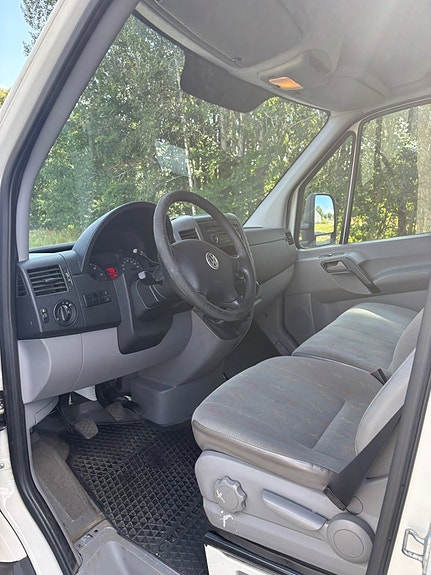 Volkswagen Crafter 5 of 15