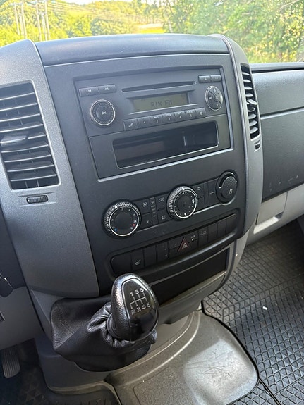 Volkswagen Crafter 7 of 15