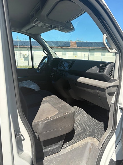 Volkswagen Crafter 16 of 27