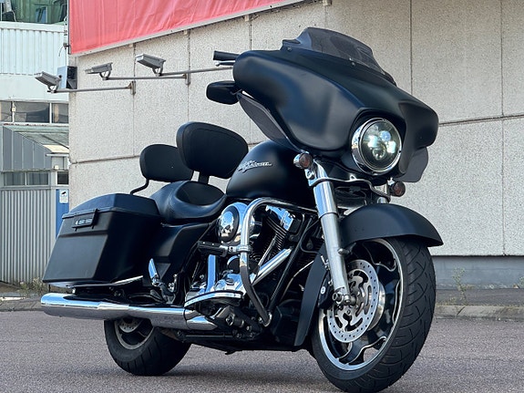 Harley-Davidson Street Glide 1.7 V-Twin Luft o buller sissy pakethållare 2 of 14