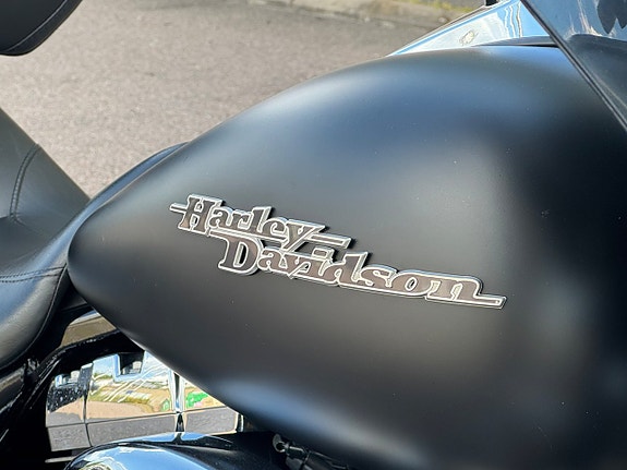 Harley-Davidson Street Glide 1.7 V-Twin Luft o buller sissy pakethållare 10 of 14