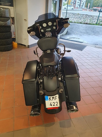 Harley-Davidson Street Glide 1.7 V-Twin Luft o buller sissy pakethållare 4 of 4