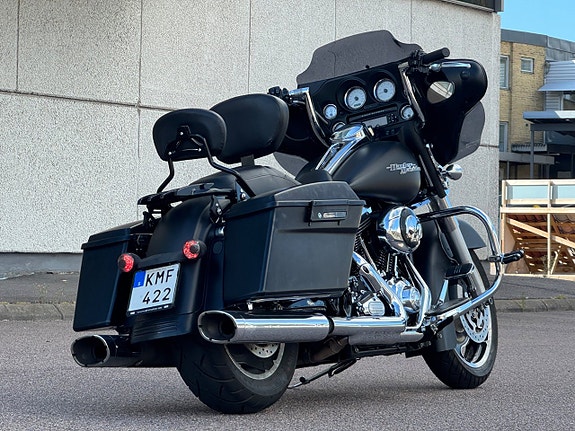 Harley-Davidson Street Glide 1.7 V-Twin Luft o buller sissy pakethållare 3 of 14