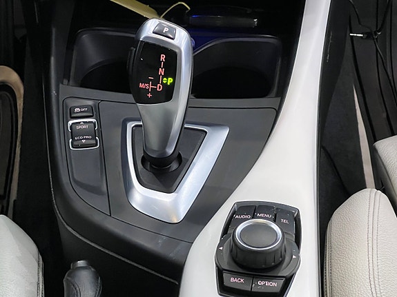 BMW 118d 17 of 27