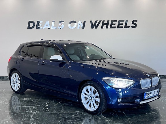 BMW 118d 3 of 5