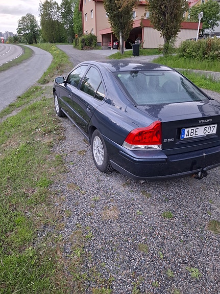 Volvo S60 2 of 2