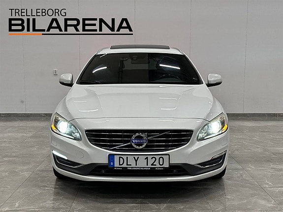 Volvo V60 3 of 5