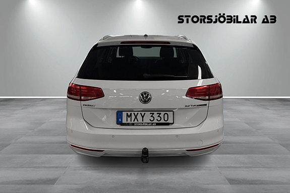 Volkswagen Passat 4 of 20