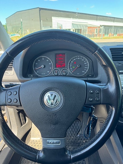 Volkswagen Golf V 13 of 20